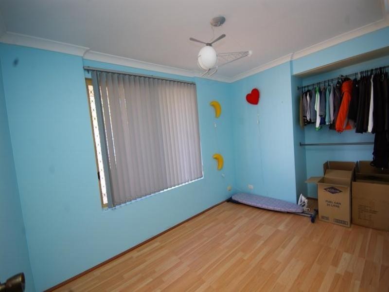 31 Whitcombe Way, Alexander Heights WA 6064