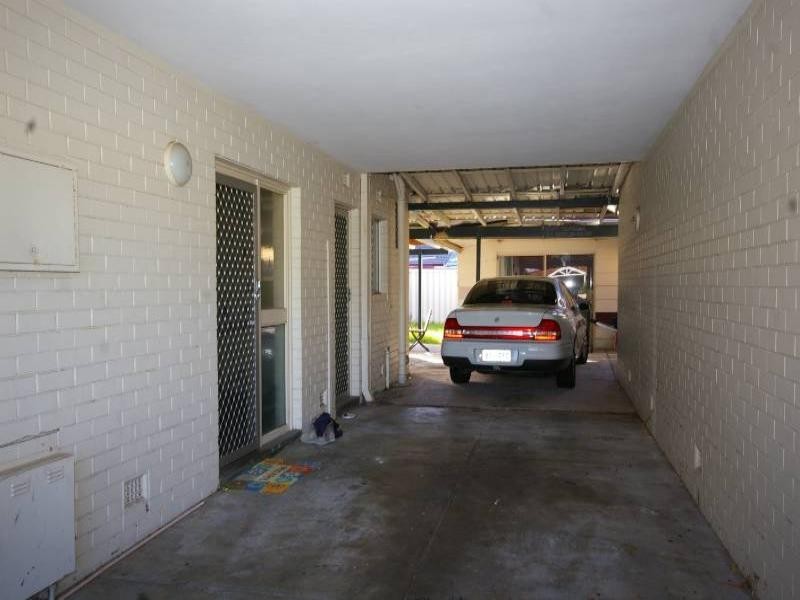 4 Hainsworth Avenue, Girrawheen WA 6064