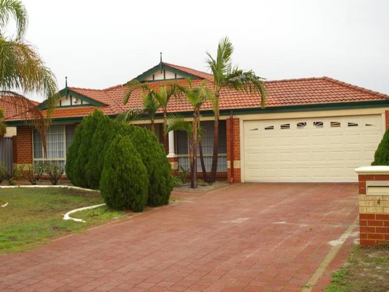 4 Kareena Place, Ballajura WA 6066