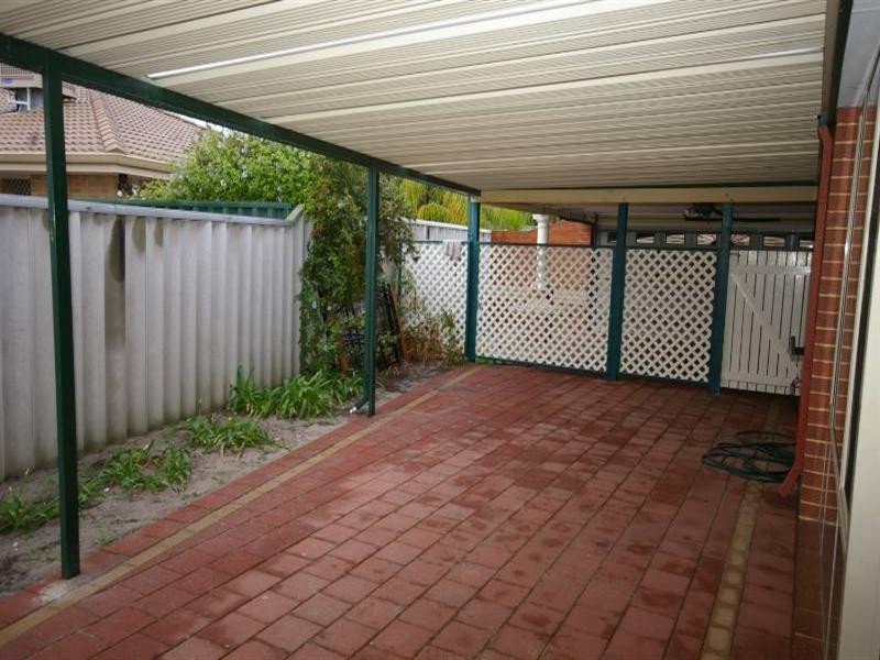 4 Kareena Place, Ballajura WA 6066