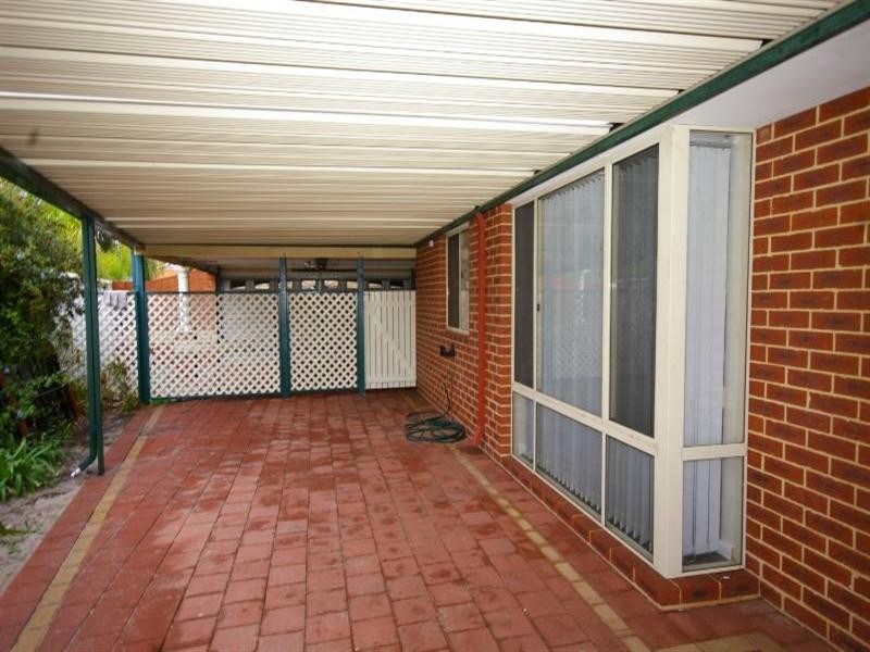4 Kareena Place, Ballajura WA 6066