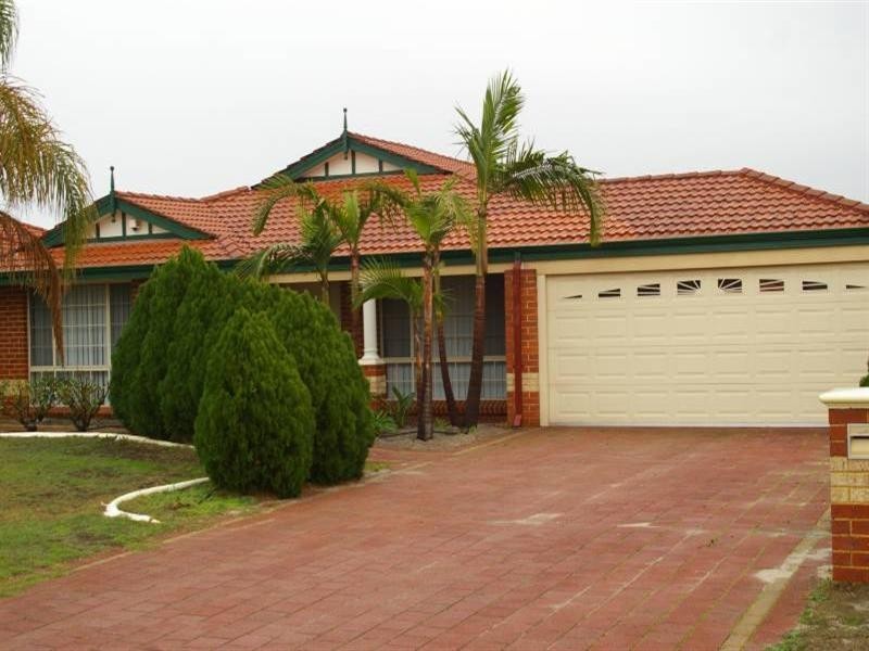 4 Kareena Place, Ballajura WA 6066