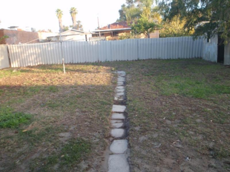 10 Warwick Place, Girrawheen WA 6064