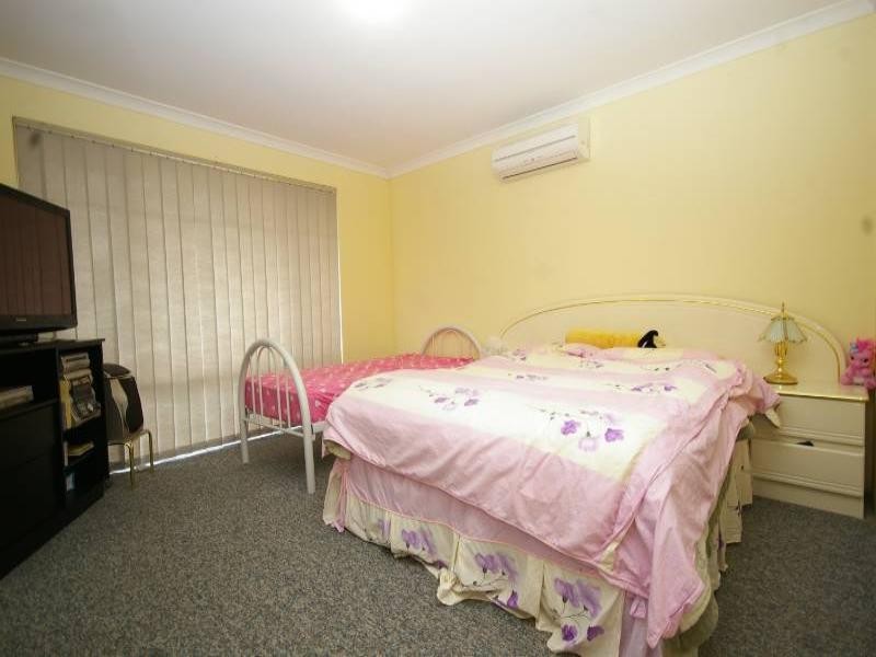 26 Adelphi Court, Marangaroo WA 6064