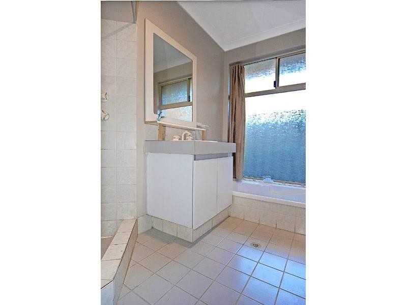 11 Emblem Loop, Alexander Heights WA 6064
