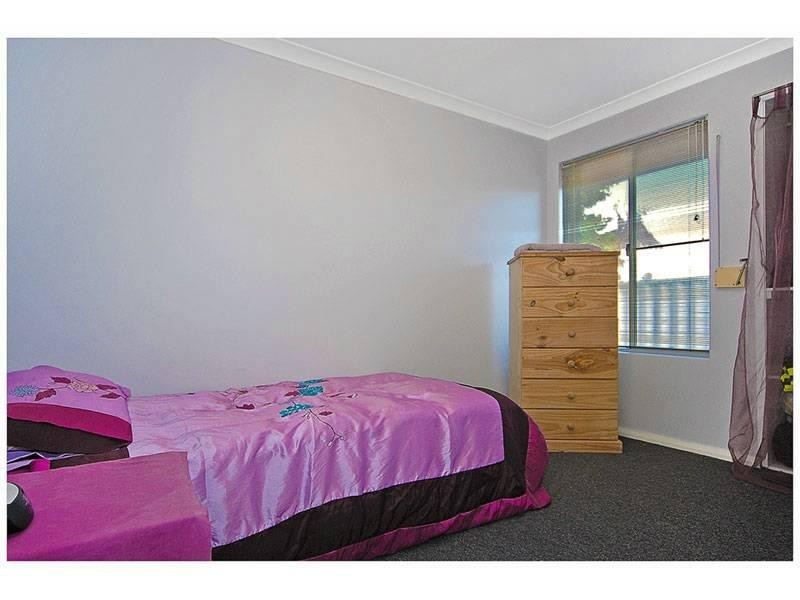 11 Emblem Loop, Alexander Heights WA 6064