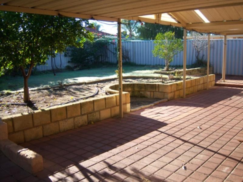 12 Picton Terrace, Alexander Heights WA 6064