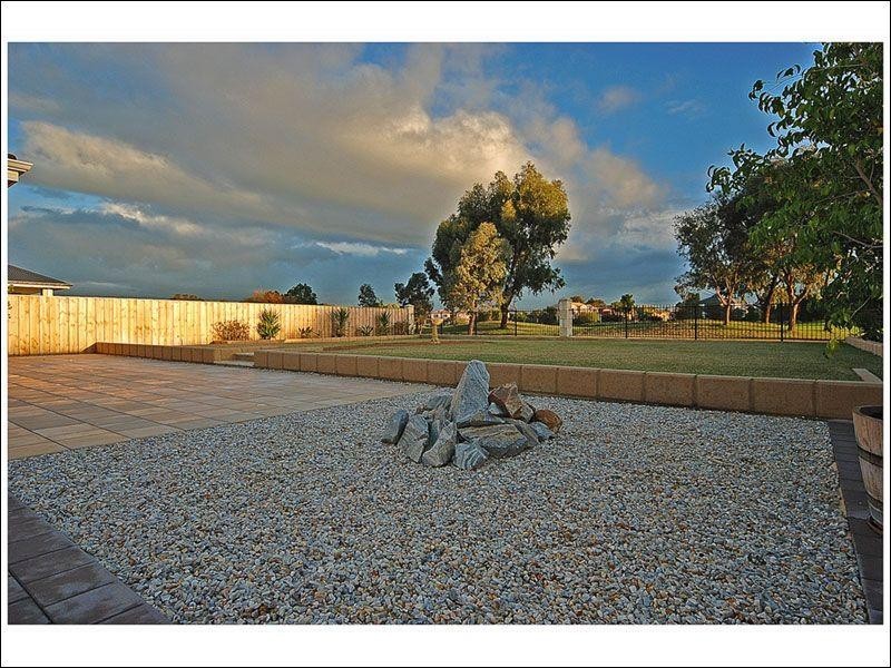 22 Longview Way, The Vines WA 6069