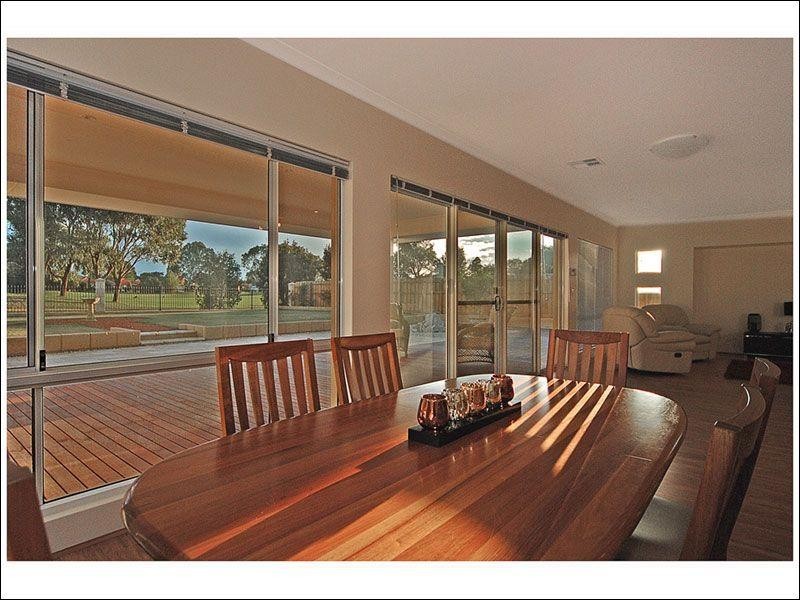 22 Longview Way, The Vines WA 6069