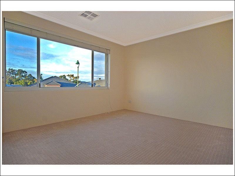 22 Longview Way, The Vines WA 6069