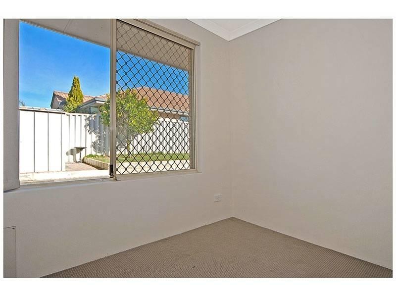 24 Cleveland Court, Marangaroo WA 6064