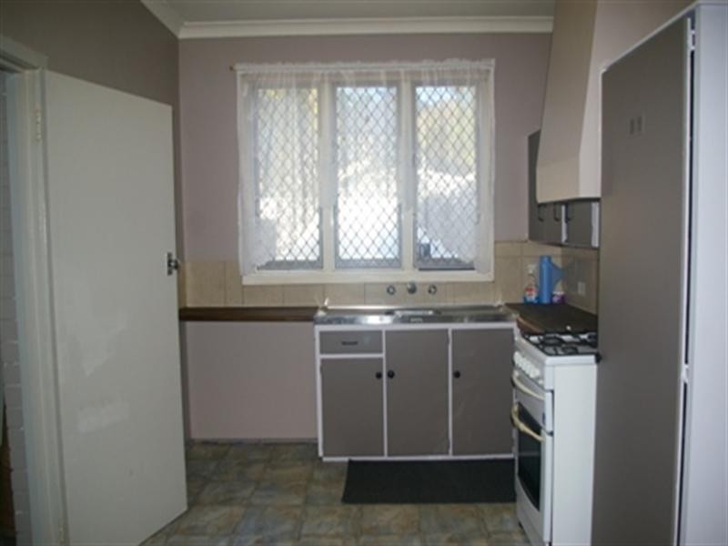 13 Greville Way, Girrawheen WA 6064