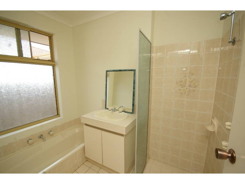 19 Coppercups Retreat, Mirrabooka WA 6061