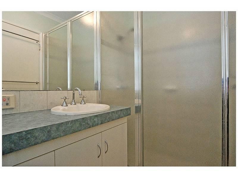 16 Truscott Elbow, Alexander Heights WA 6064