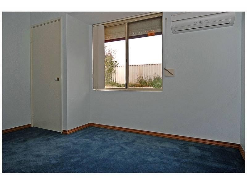 16 Truscott Elbow, Alexander Heights WA 6064