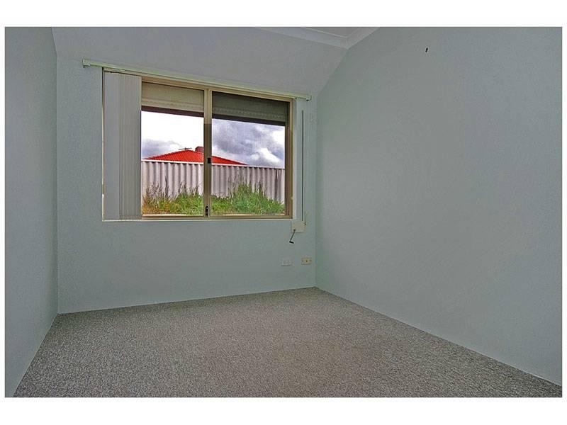 16 Truscott Elbow, Alexander Heights WA 6064