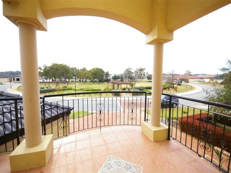 19 Renner Circle, Wanneroo WA 6065