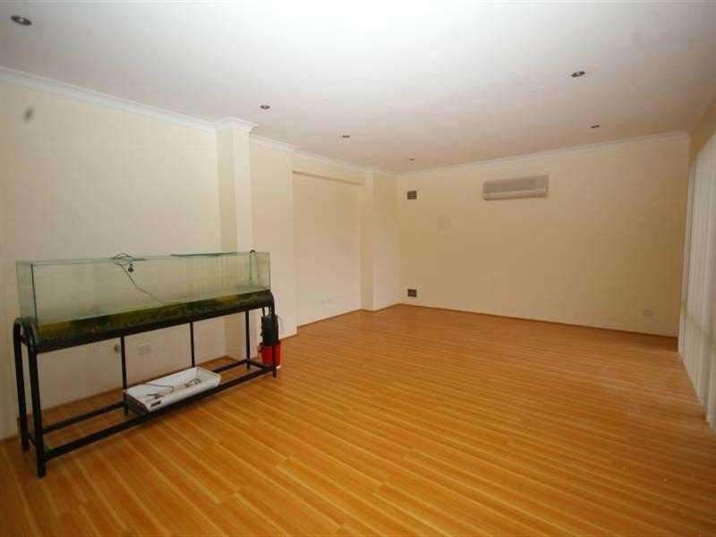 19 Renner Circle, Wanneroo WA 6065