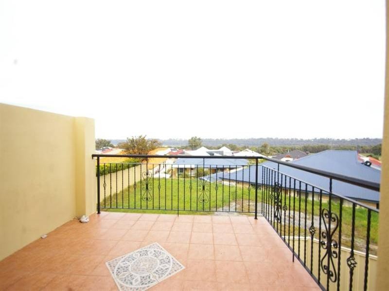 19 Renner Circle, Wanneroo WA 6065