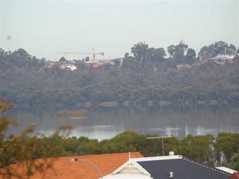 19 Renner Circle, Wanneroo WA 6065