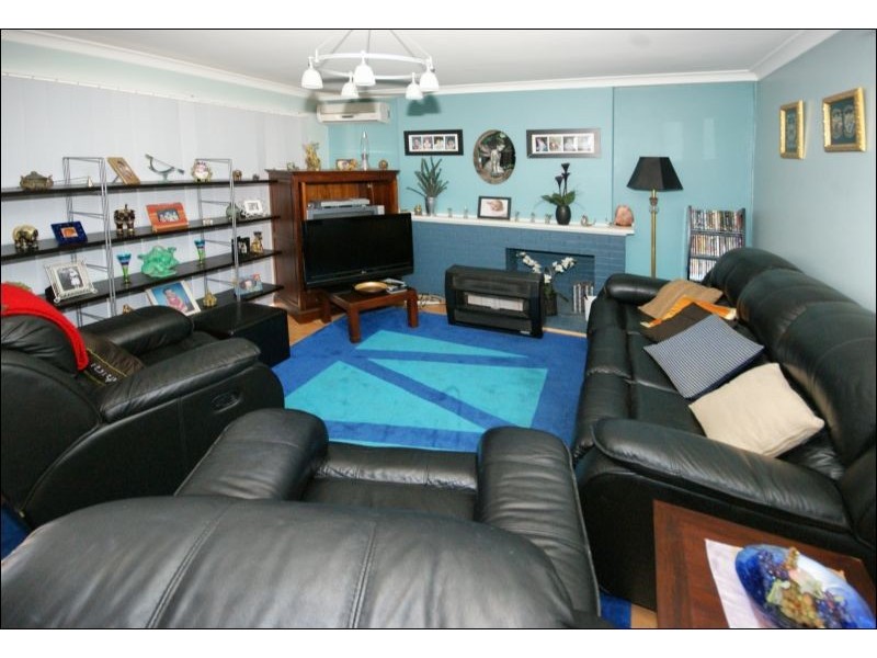 3b Grinstead Way, Balga WA 6061