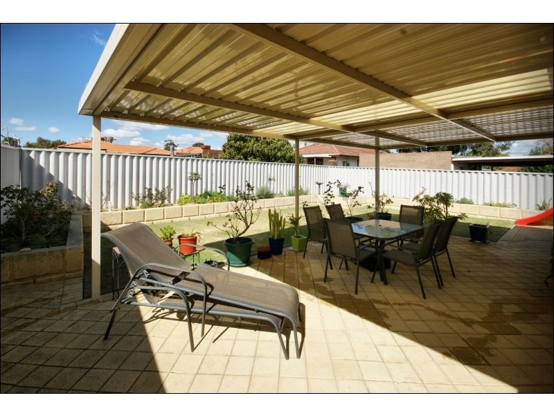 3b Grinstead Way, Balga WA 6061