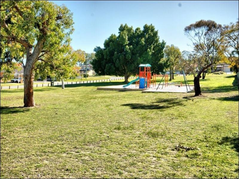 3b Grinstead Way, Balga WA 6061