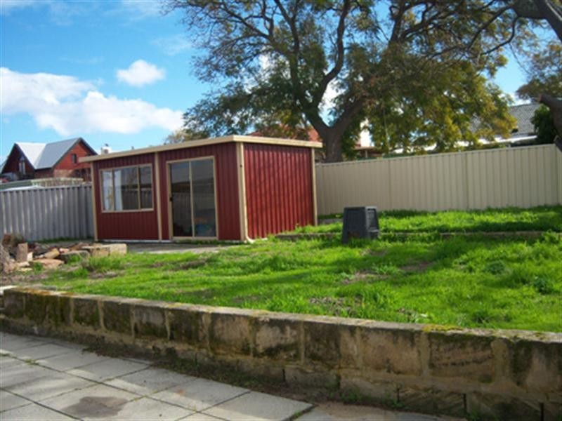 11 Changton Way, Westminster WA 6061