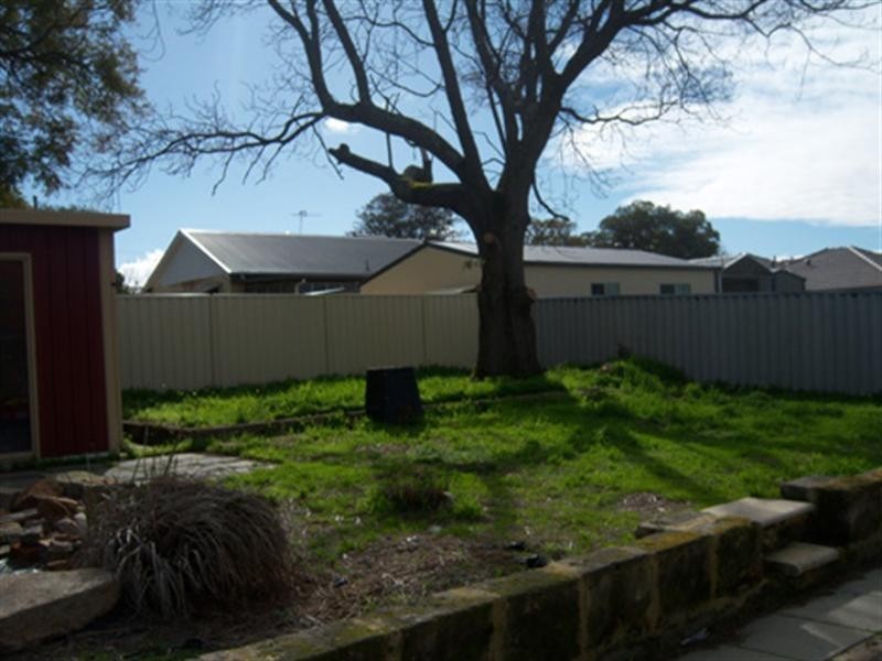 11 Changton Way, Westminster WA 6061