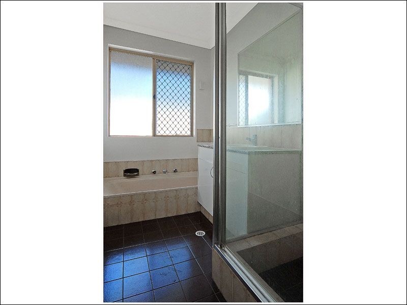 76 Giralt Road, Marangaroo WA 6064