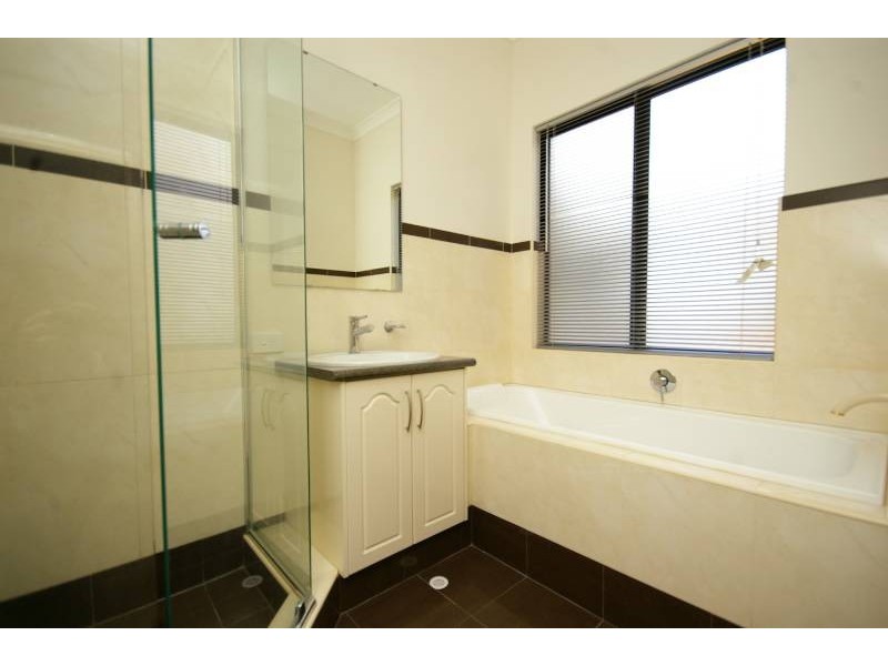 2/125 Wanneroo Road, Tuart Hill WA 6060