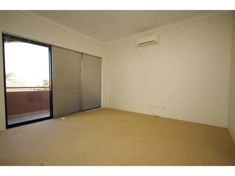 2/125 Wanneroo Road, Tuart Hill WA 6060