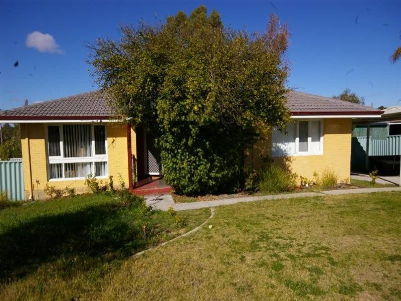 38 Colne Way, Girrawheen WA 6064