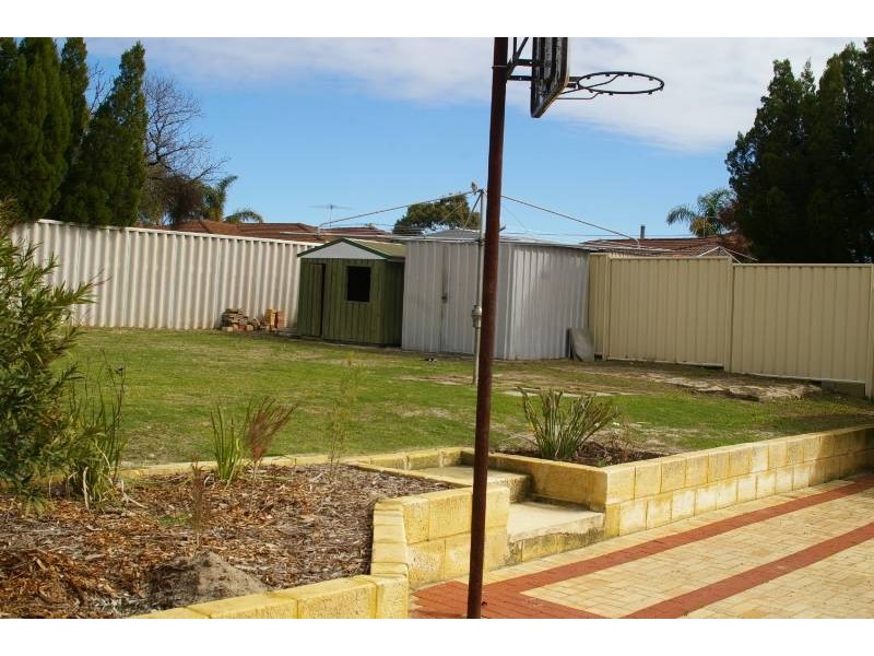 10 Rheingold Place, Mirrabooka WA 6061
