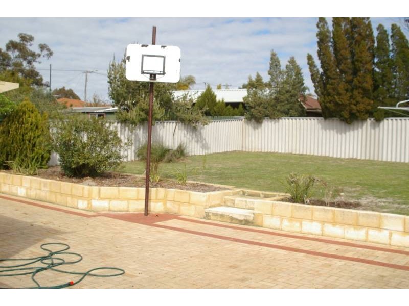 10 Rheingold Place, Mirrabooka WA 6061