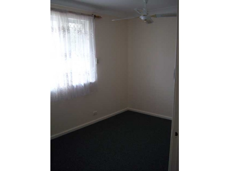 15 Brecknock Way, Girrawheen WA 6064