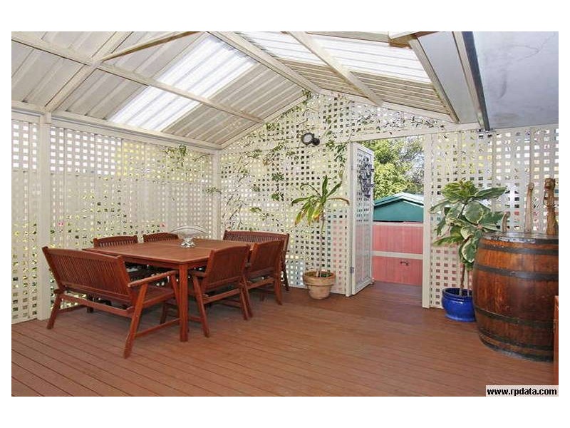 6 Sanderson Street, Embleton WA 6062