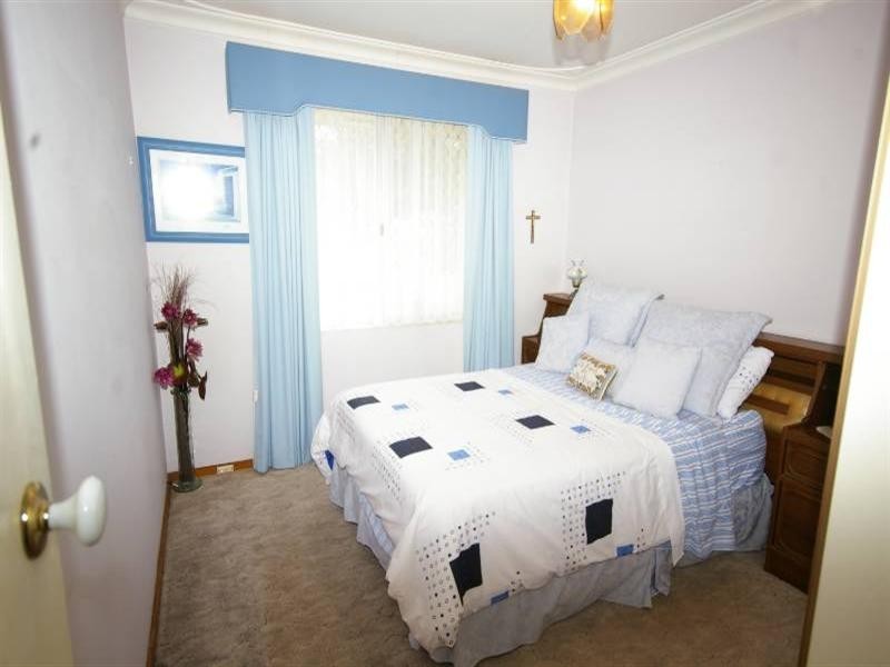 49a Culloton Crescent, Balga WA 6061