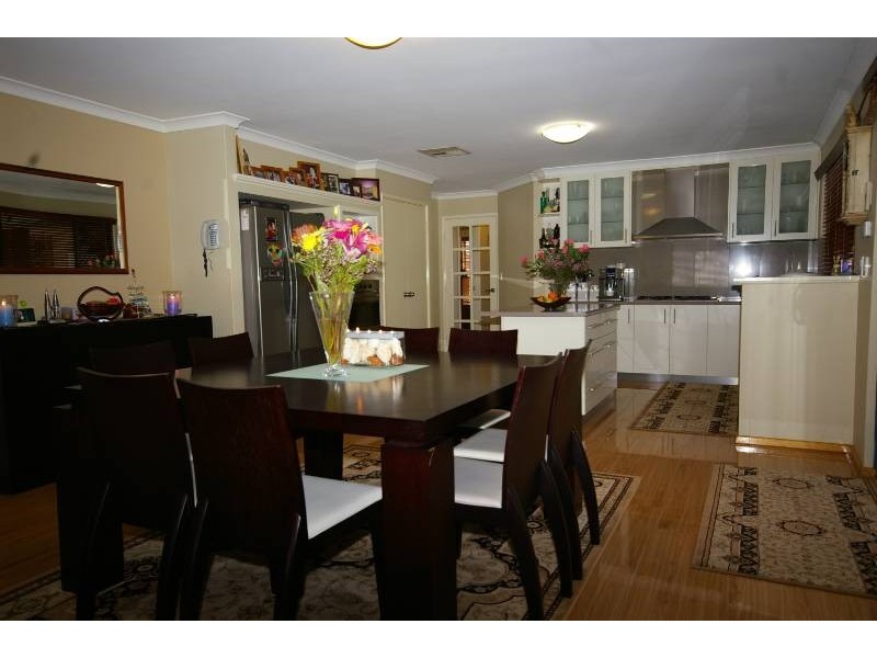 10 Laura Rise, Marangaroo WA 6064