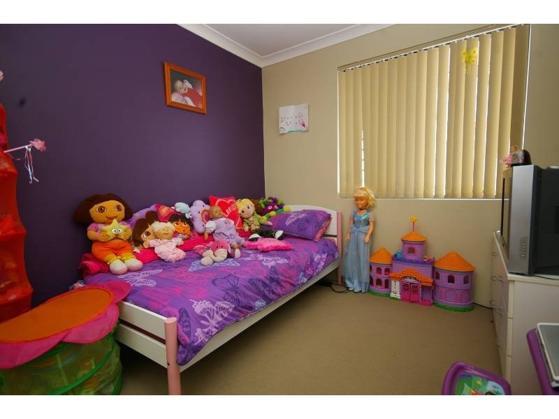 10 Laura Rise, Marangaroo WA 6064