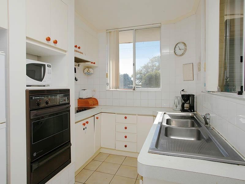 52 Dallington Crescent, Balga WA 6061
