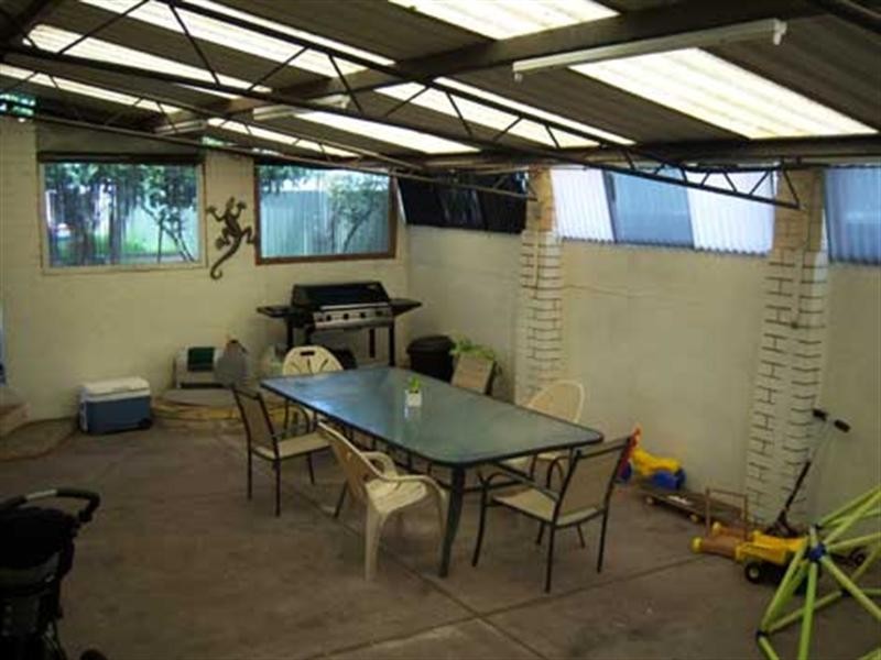 52 Dallington Crescent, Balga WA 6061