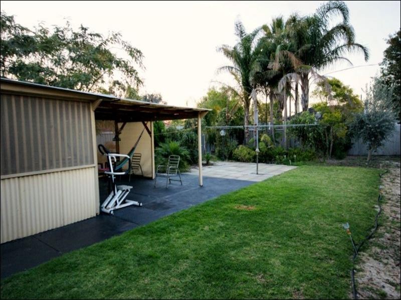 15 Garrick Way, Balga WA 6061