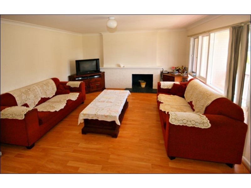 10A Heyshott Road, Balga WA 6061