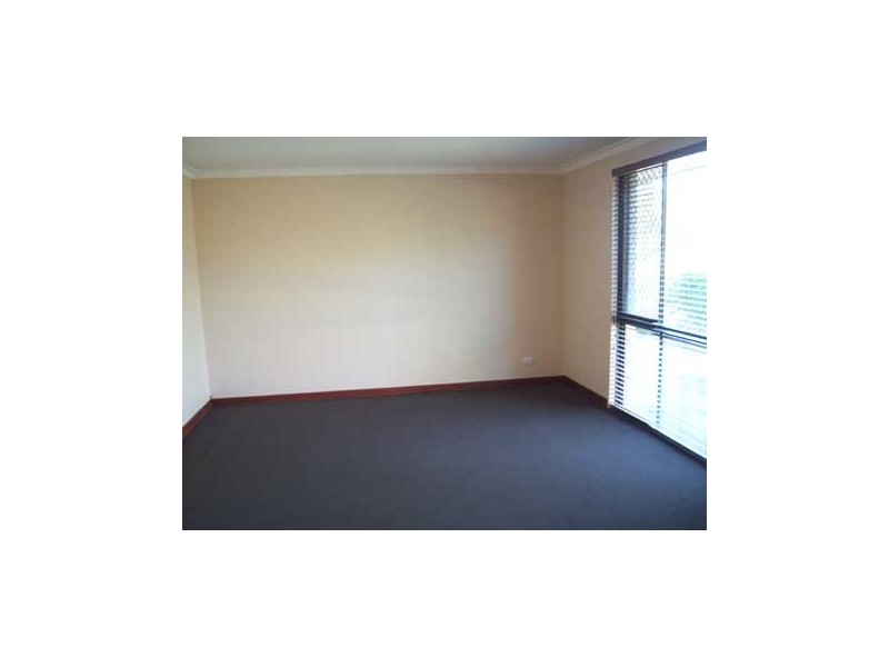 8 Barlow Way, Balga WA 6061