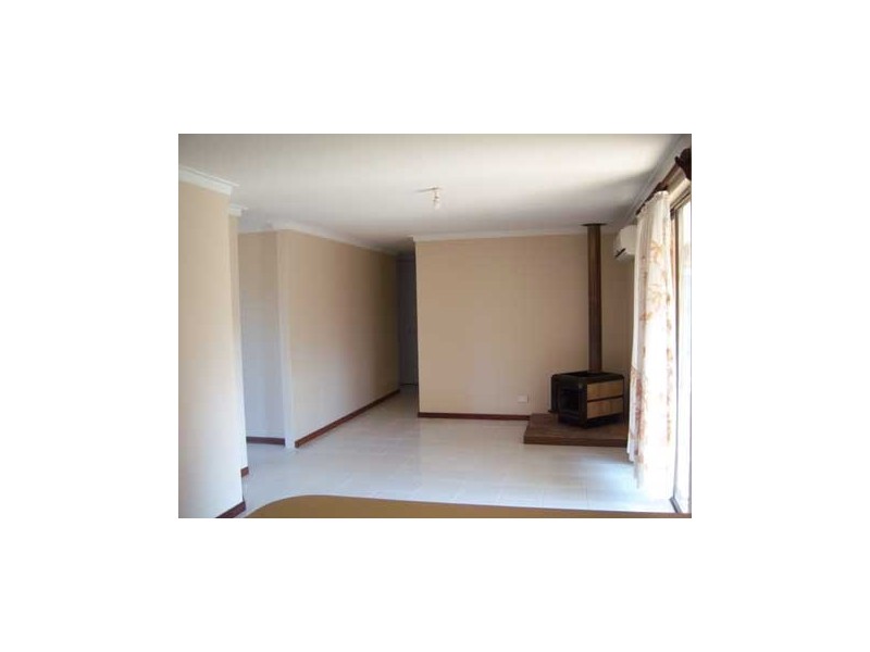 8 Barlow Way, Balga WA 6061