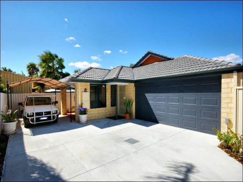 33a Wythburn Avenue, Balga WA 6061