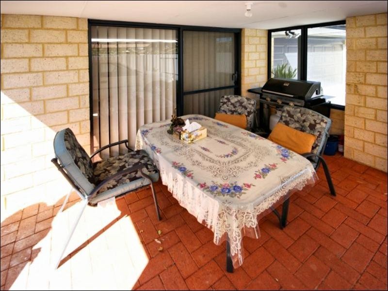 33a Wythburn Avenue, Balga WA 6061