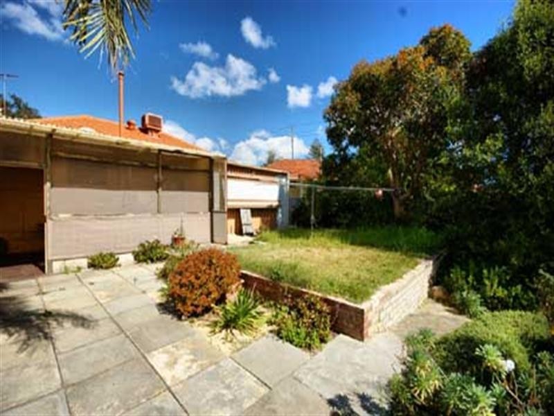 3 Elstead Way, Balga WA 6061