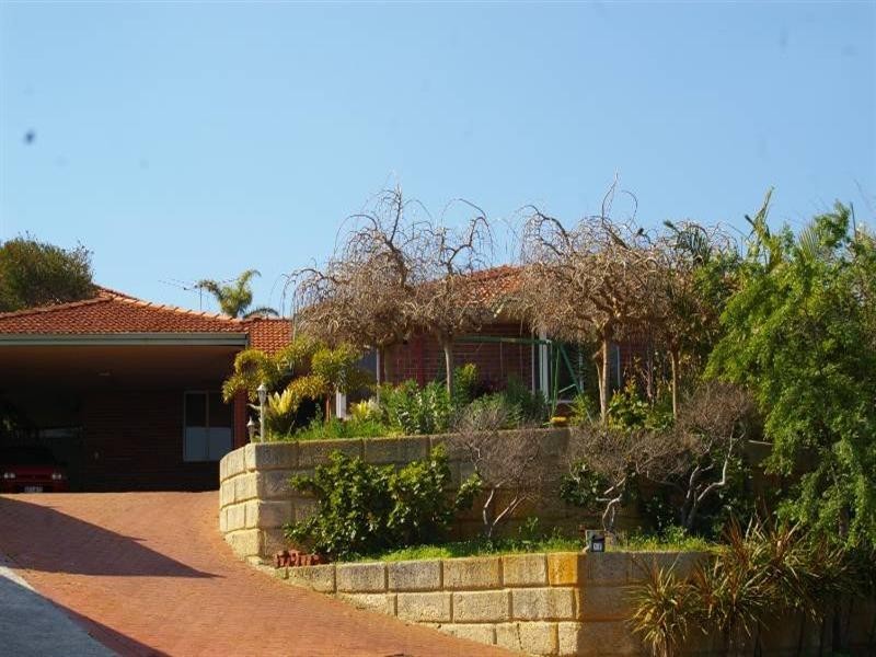 17 Island Retreat, Ballajura WA 6066